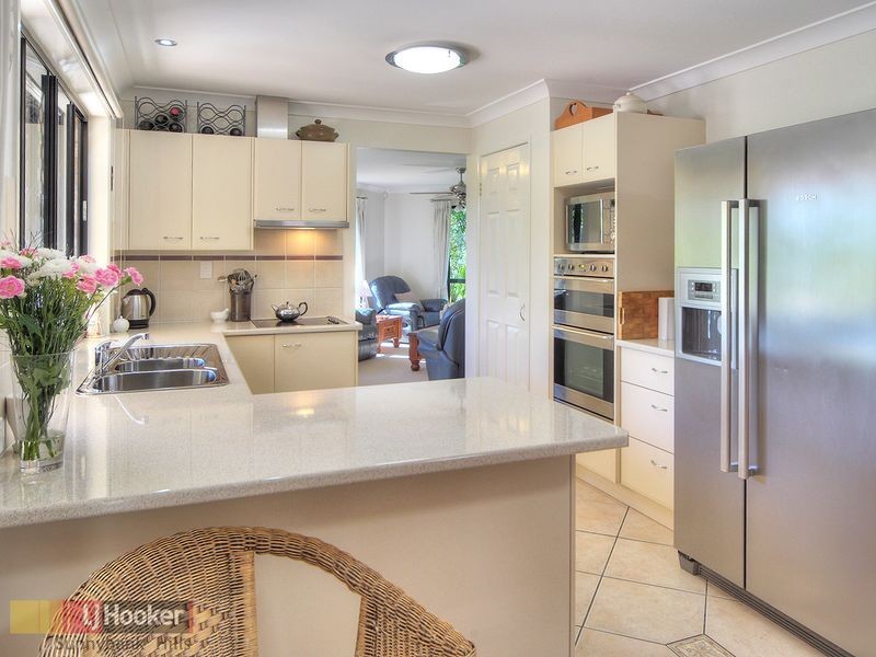 4 Glenelg Place, Parkinson QLD 4115