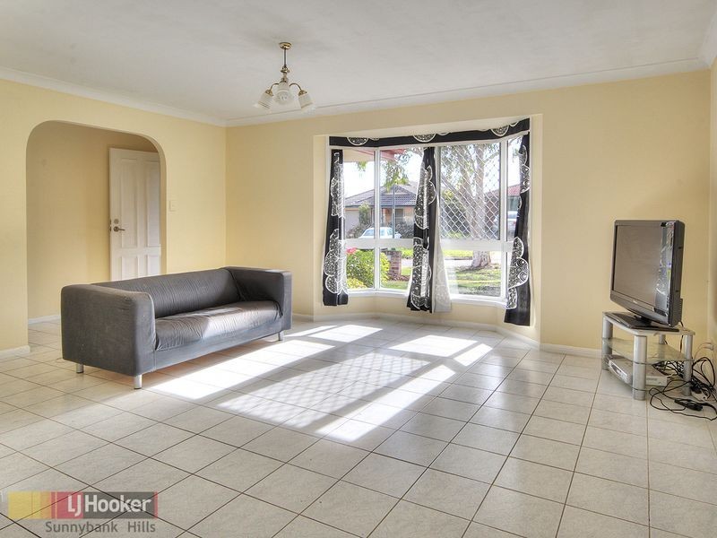 11 Allarton Street, Coopers Plains QLD 4108