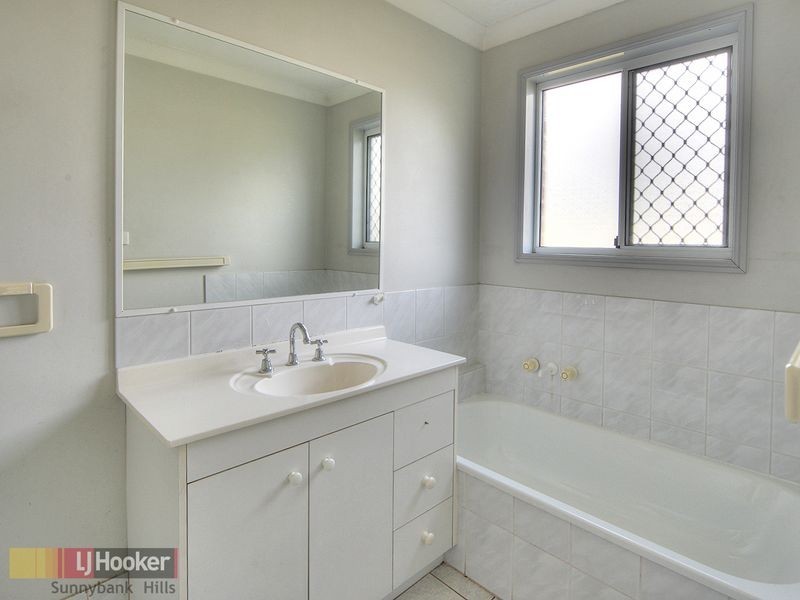 11 Allarton Street, Coopers Plains QLD 4108