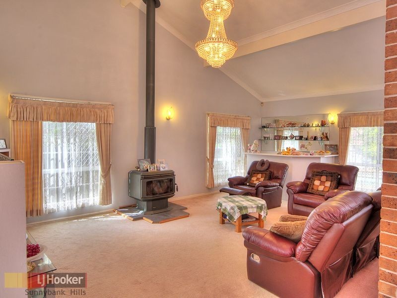 49 Maywood Crescent, Calamvale QLD 4116