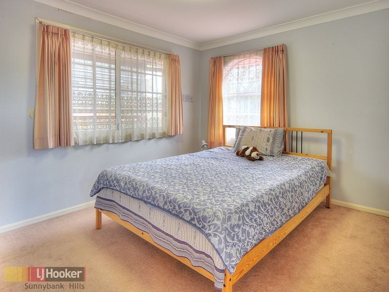 49 Maywood Crescent, Calamvale QLD 4116