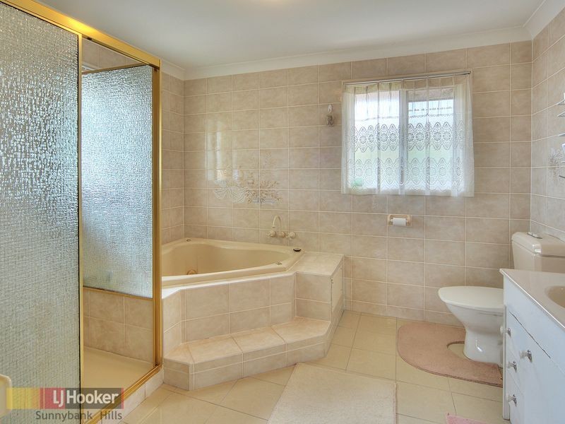 49 Maywood Crescent, Calamvale QLD 4116