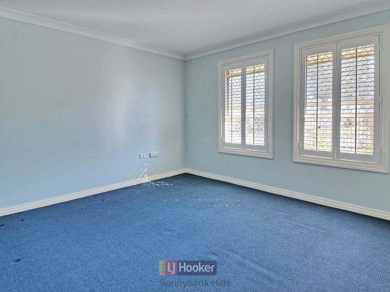 1/70 Delfin Drive, Macgregor QLD 4109