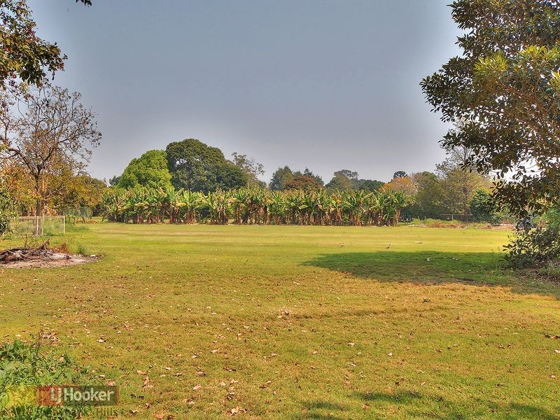 2469 Logan Road, Eight Mile Plains QLD 4113