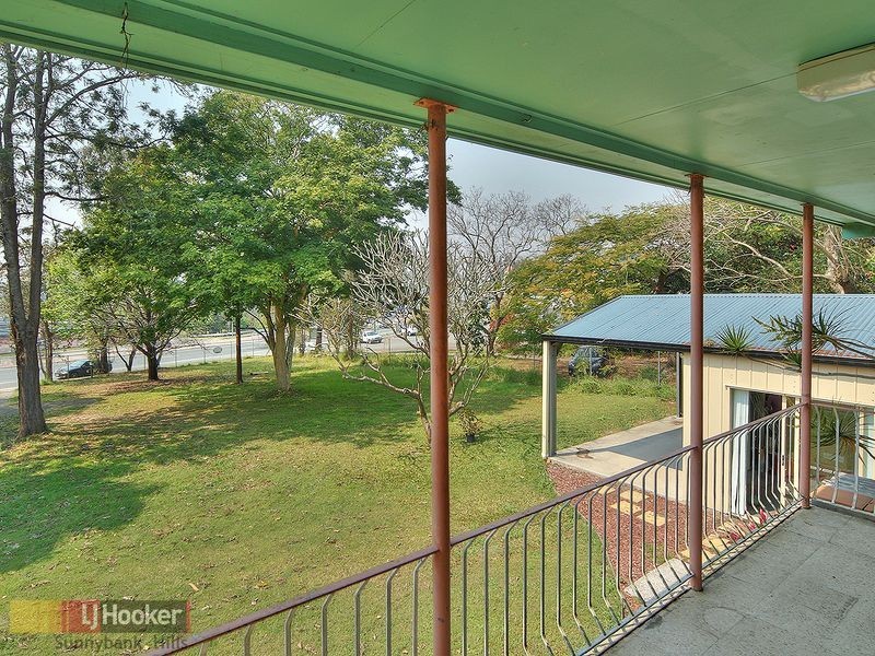 2469 Logan Road, Eight Mile Plains QLD 4113