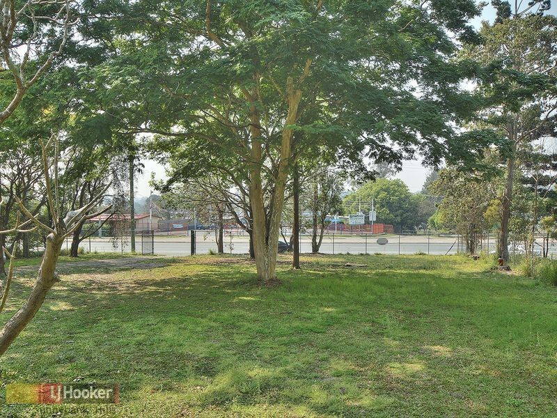 2469 Logan Road, Eight Mile Plains QLD 4113