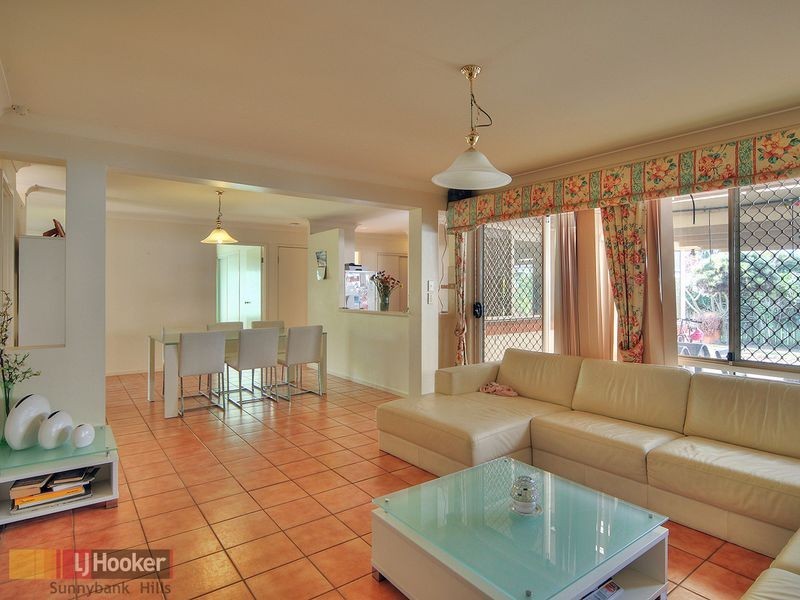 3 Eastwood Close, Sunnybank Hills QLD 4109