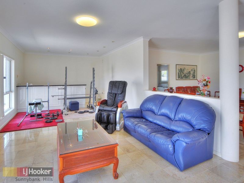 22 Charles Place, Runcorn QLD 4113