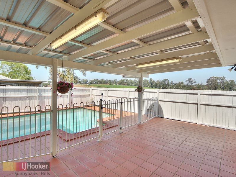 22 Charles Place, Runcorn QLD 4113