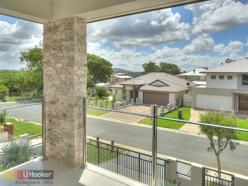 30 Walker Circuit, Eight Mile Plains QLD 4113