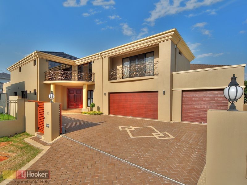 18 Golden Place, Robertson QLD 4109