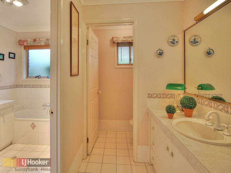 20 Currajong Street, Calamvale QLD 4116