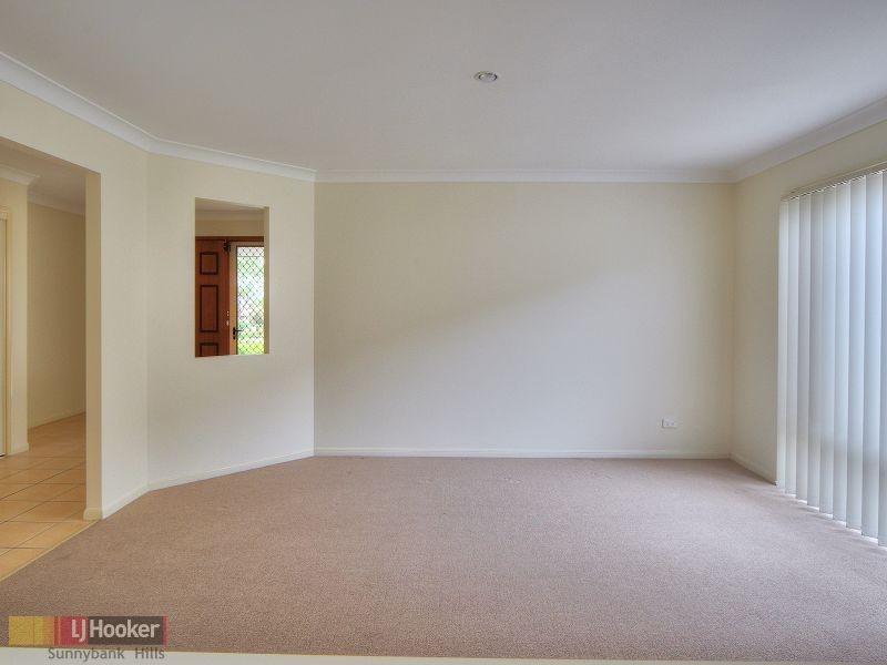 13 Naracoorte Place, Parkinson QLD 4115