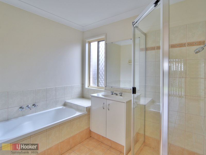 13 Naracoorte Place, Parkinson QLD 4115