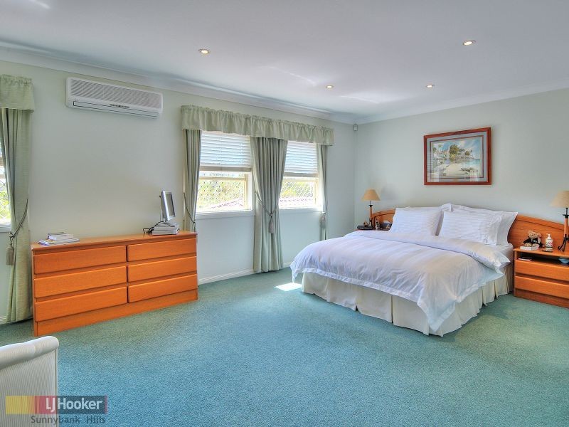 12 Brampton Street, Eight Mile Plains QLD 4113