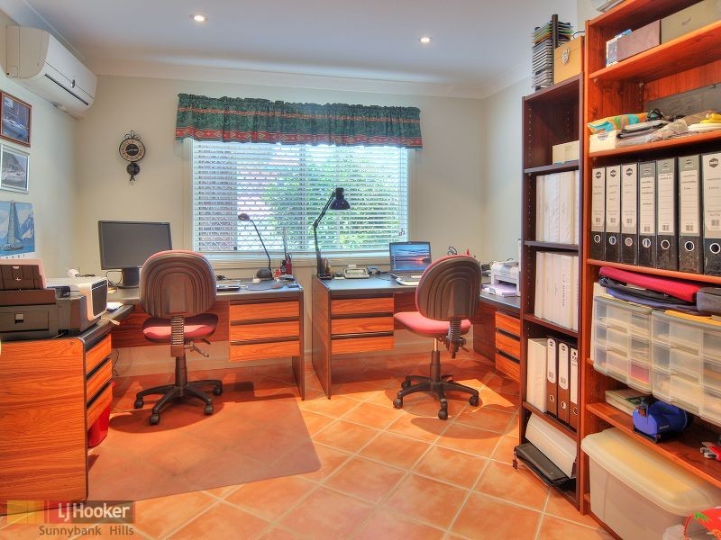 12 Brampton Street, Eight Mile Plains QLD 4113