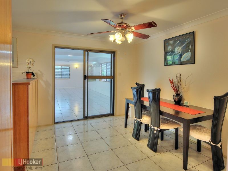 21 Bacchus Street, Robertson QLD 4109