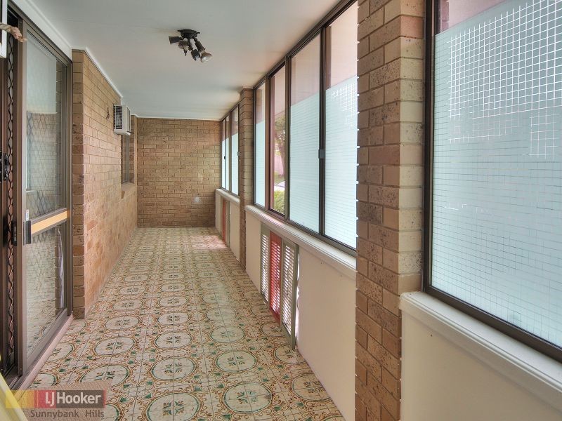 21 Bacchus Street, Robertson QLD 4109