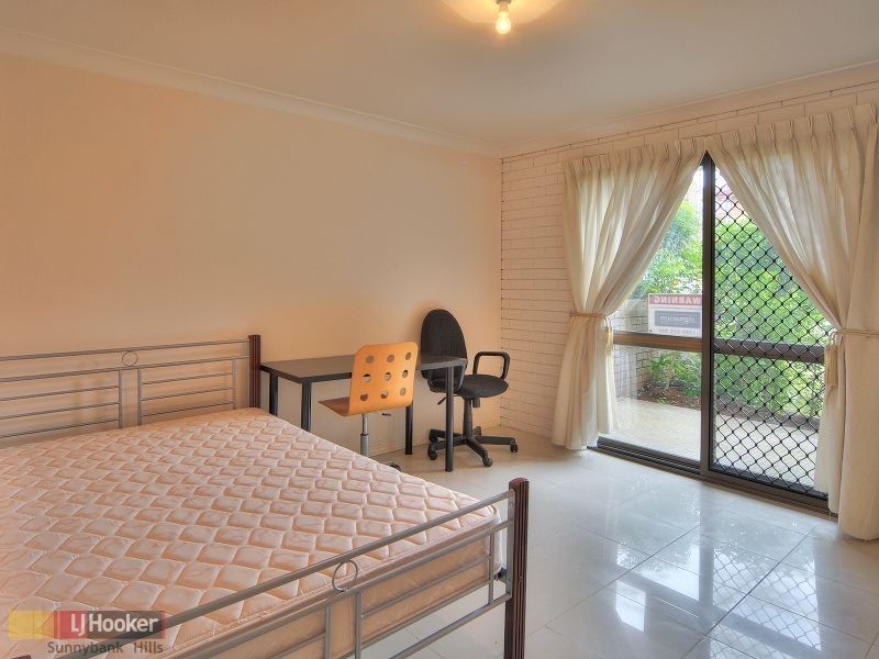 21 Bacchus Street, Robertson QLD 4109