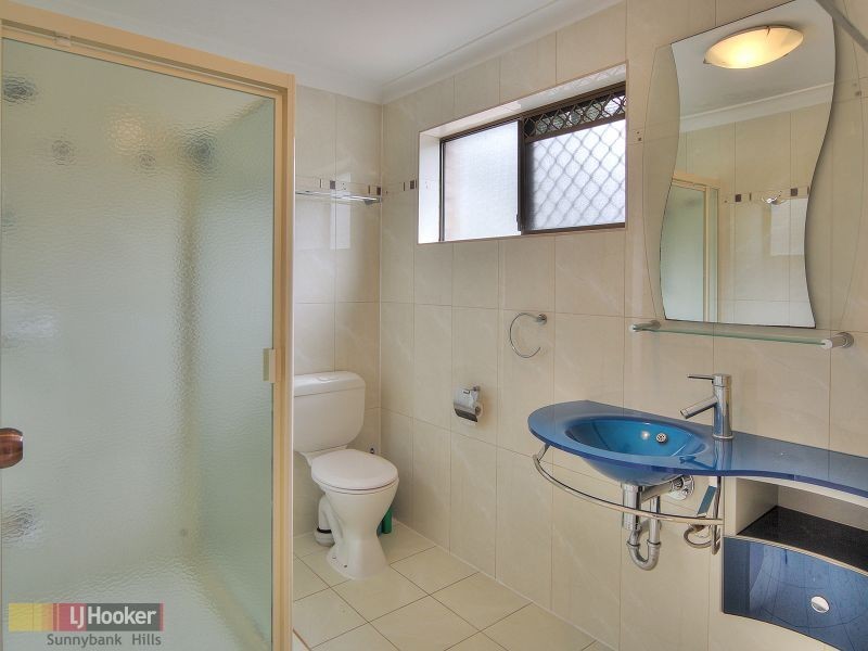 21 Bacchus Street, Robertson QLD 4109