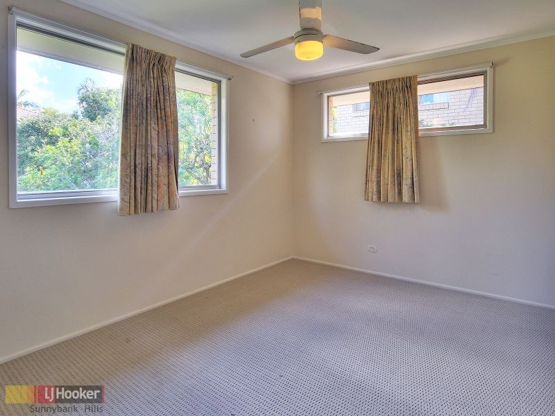 11 Bridgeport Street, Macgregor QLD 4109