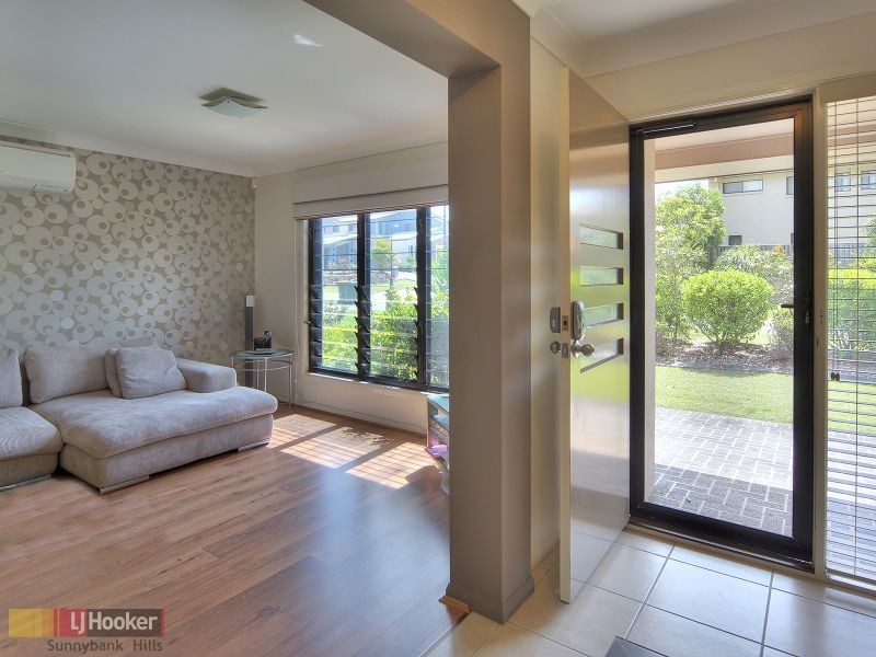 16 Freycinet Place, Calamvale QLD 4116