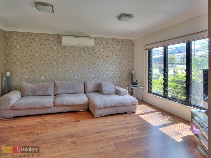 16 Freycinet Place, Calamvale QLD 4116