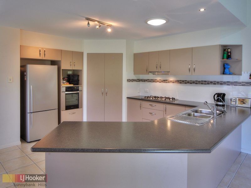 16 Freycinet Place, Calamvale QLD 4116