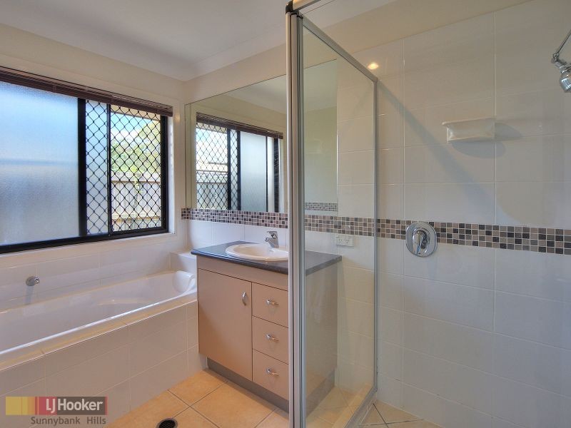 16 Freycinet Place, Calamvale QLD 4116