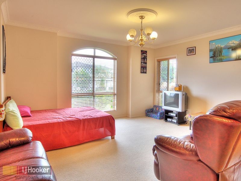 38 Crestwood Street, Kuraby QLD 4112