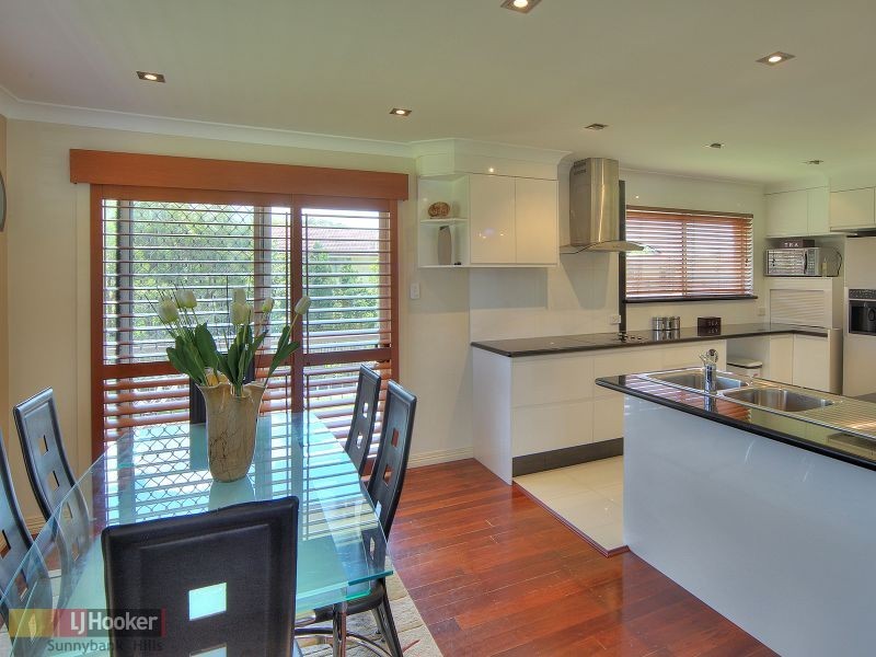 10 Tapscott Street, Wishart QLD 4122