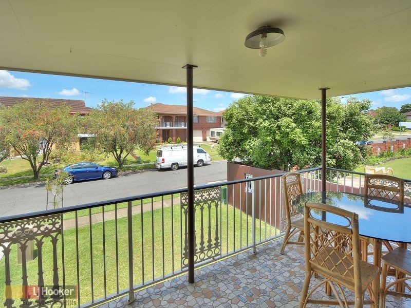 10 Tapscott Street, Wishart QLD 4122