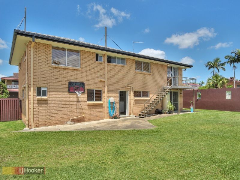 10 Tapscott Street, Wishart QLD 4122