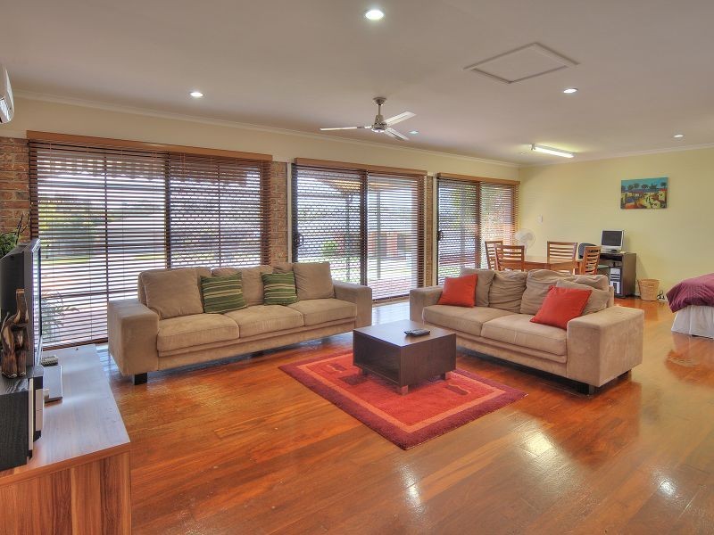 28 Inverary Place, Parkinson QLD 4115