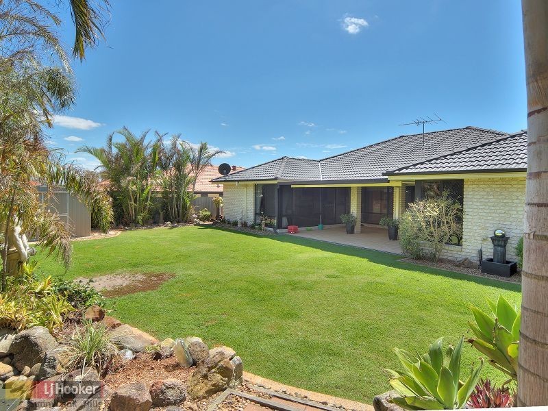 11 Tarra Place, Parkinson QLD 4115