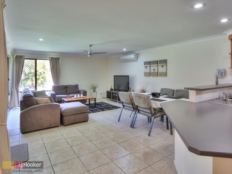 11 Tarra Place, Parkinson QLD 4115