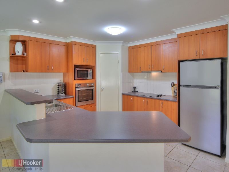 11 Tarra Place, Parkinson QLD 4115