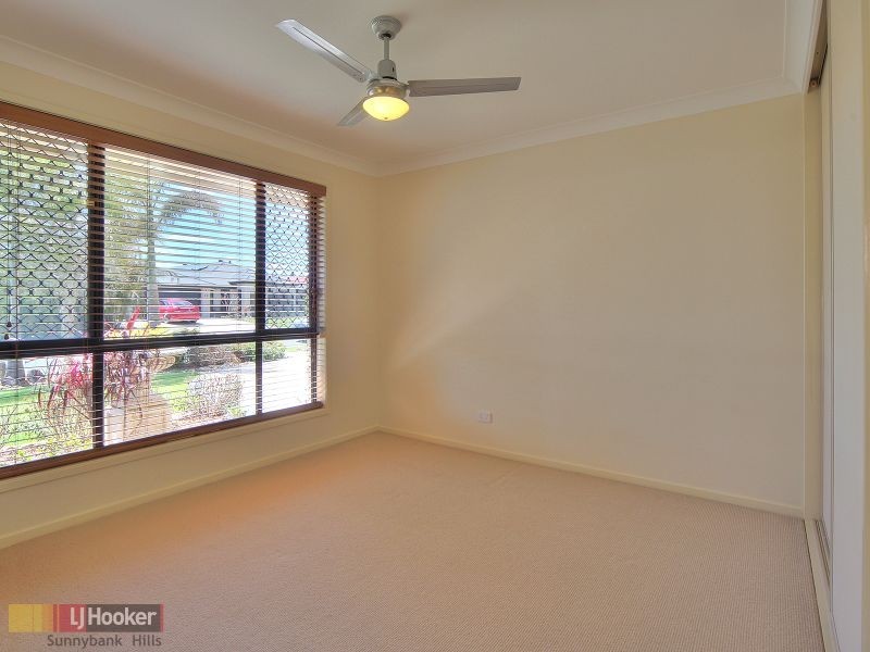 11 Tarra Place, Parkinson QLD 4115