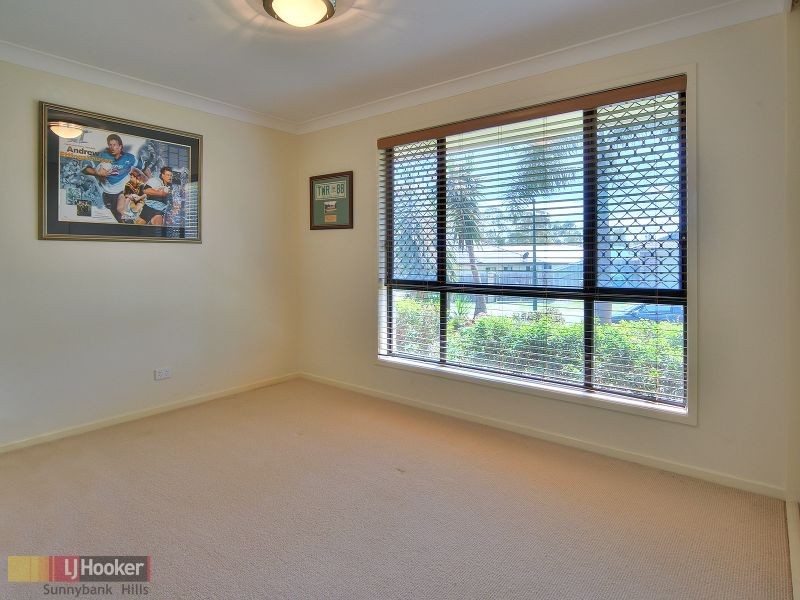 11 Tarra Place, Parkinson QLD 4115