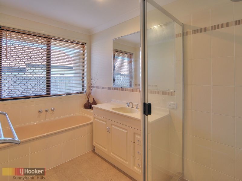 11 Tarra Place, Parkinson QLD 4115