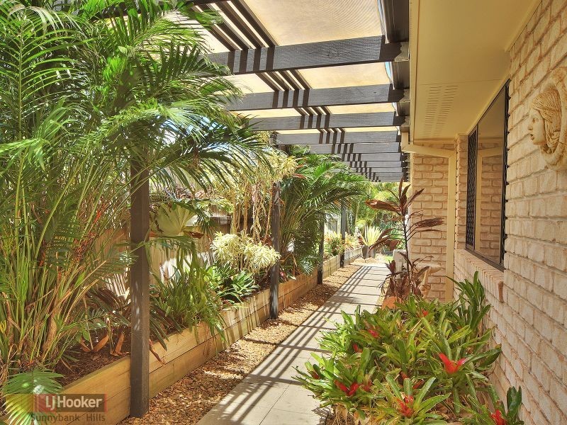 11 Tarra Place, Parkinson QLD 4115