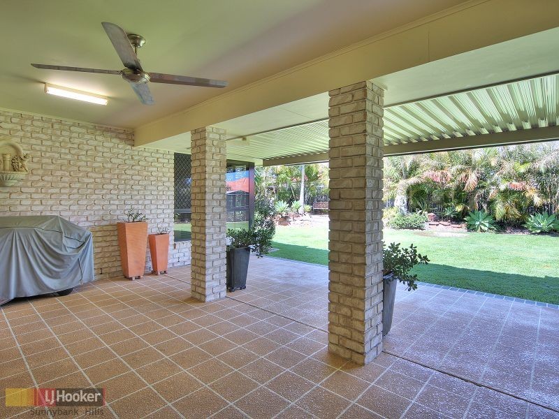 11 Tarra Place, Parkinson QLD 4115