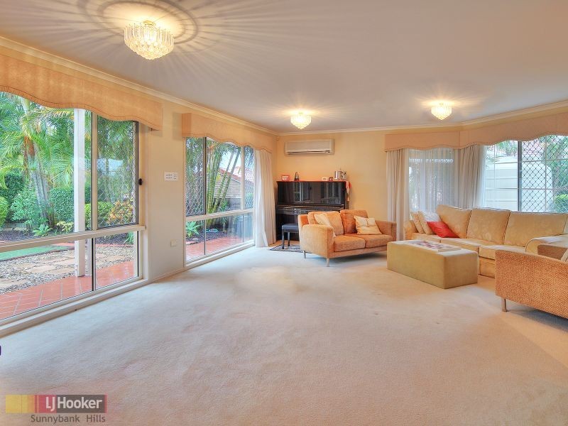 7 Cassia Place, Stretton QLD 4116