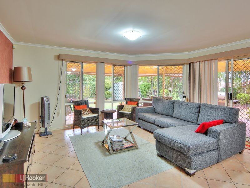 7 Cassia Place, Stretton QLD 4116