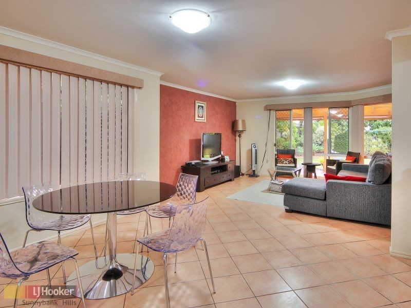 7 Cassia Place, Stretton QLD 4116
