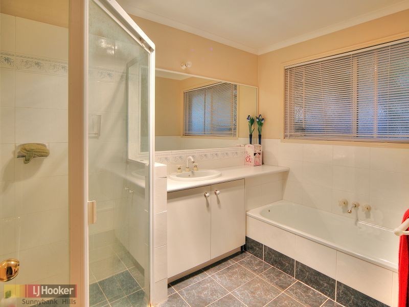 7 Cassia Place, Stretton QLD 4116