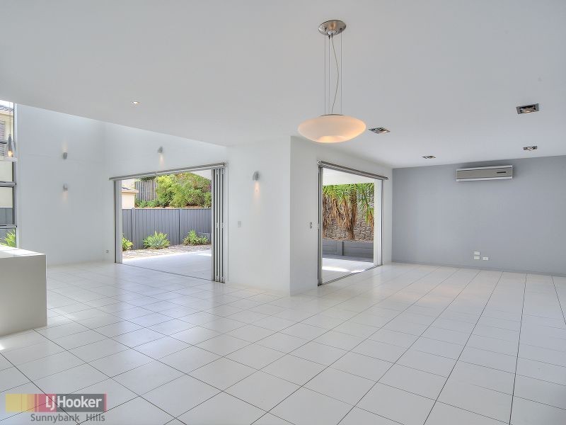 25 Ellendale Circuit, Eight Mile Plains QLD 4113