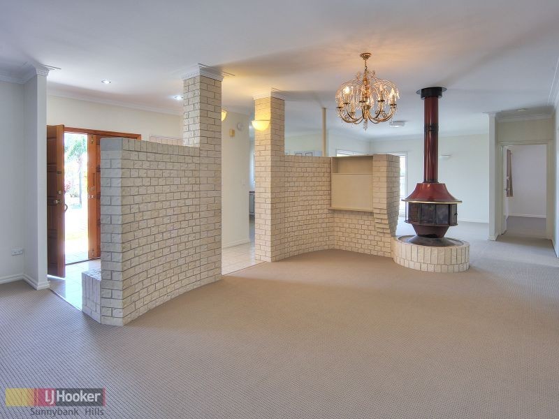 1 Madeira Court, Calamvale QLD 4116