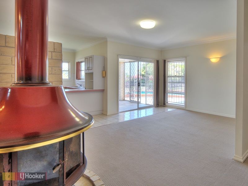 1 Madeira Court, Calamvale QLD 4116