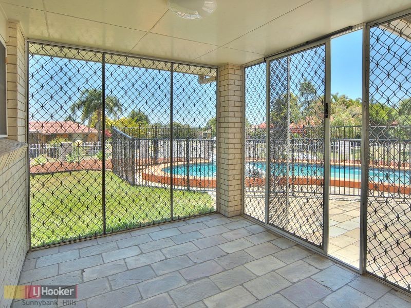 1 Madeira Court, Calamvale QLD 4116